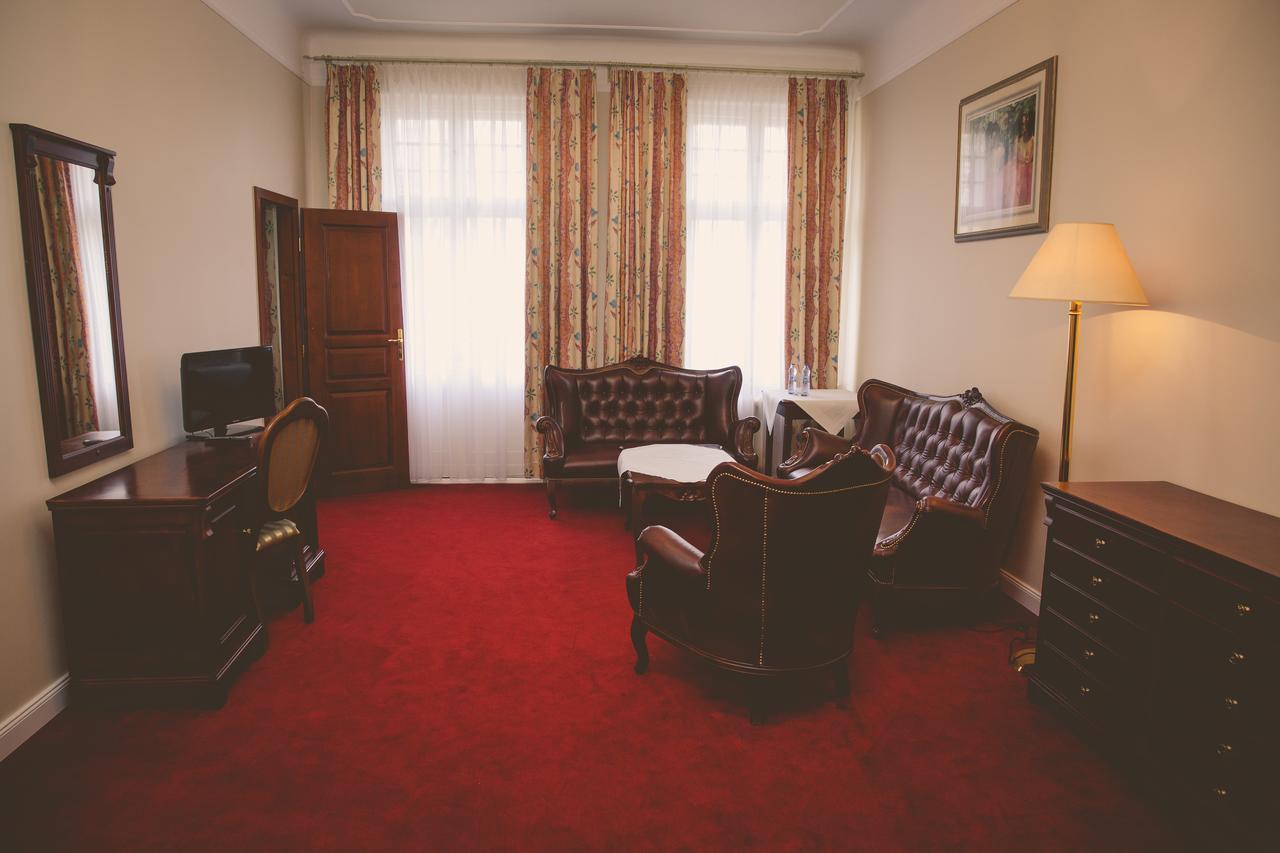 Hotel Willa Starosty Międzyrzecz Extérieur photo