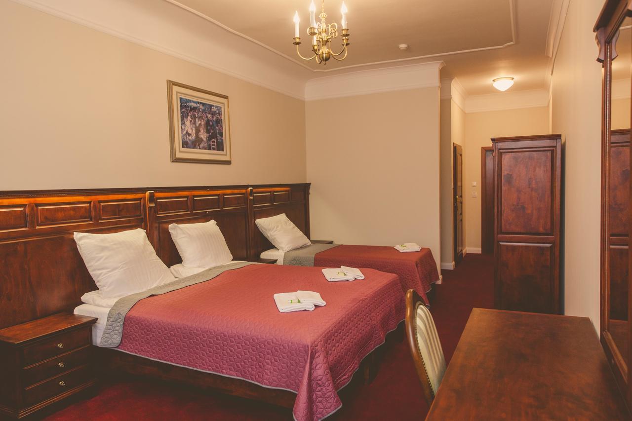 Hotel Willa Starosty Międzyrzecz Extérieur photo