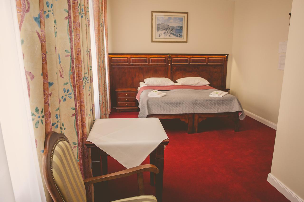Hotel Willa Starosty Międzyrzecz Extérieur photo