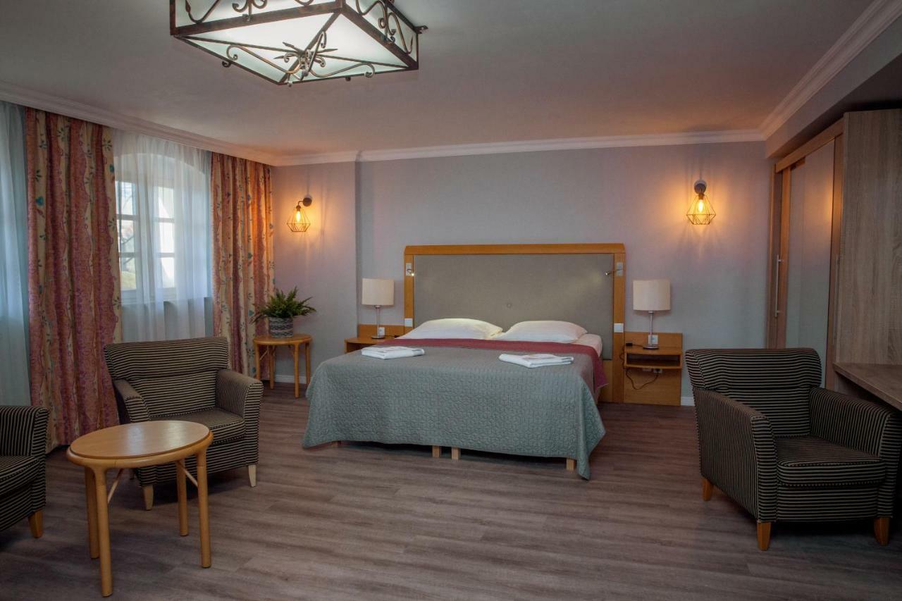 Hotel Willa Starosty Międzyrzecz Extérieur photo