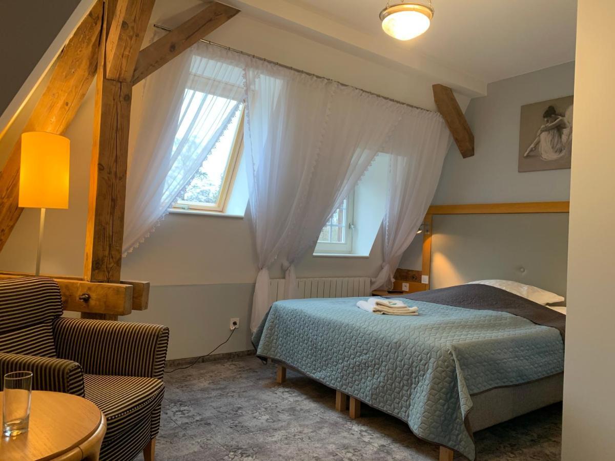 Hotel Willa Starosty Międzyrzecz Extérieur photo